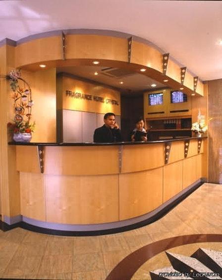 Khách sạn Ibis Budget Crystal Singapore